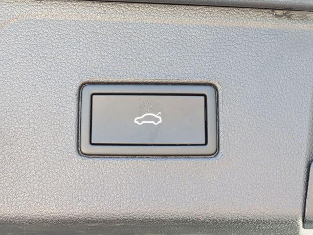 used 2023 Volkswagen Atlas car, priced at $26,475