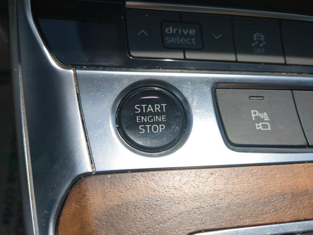 Audi A6 view 33