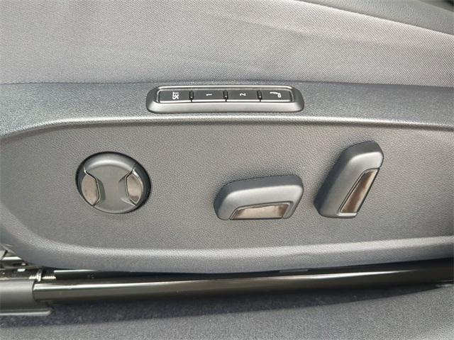 used 2023 Volkswagen ID.4 car, priced at $23,425