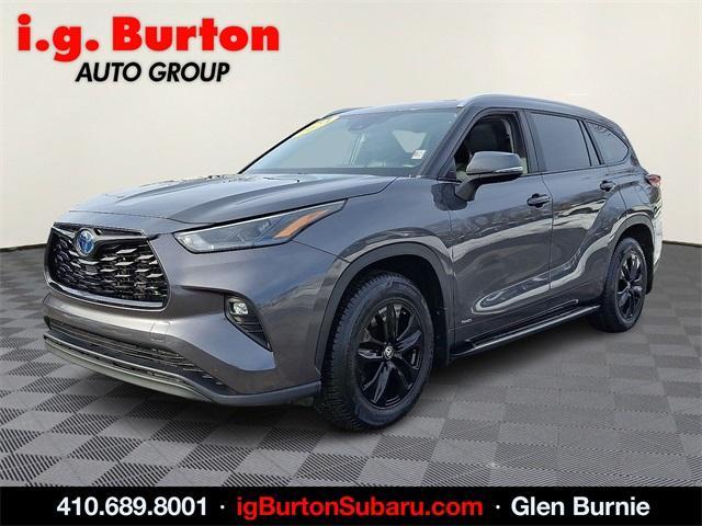 used 2024 Toyota Highlander Hybrid car, priced at $42,375