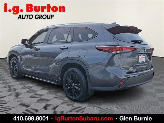 used 2024 Toyota Highlander Hybrid car, priced at $42,375