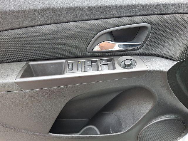 used 2016 Chevrolet Cruze Limited car, priced at $9,997