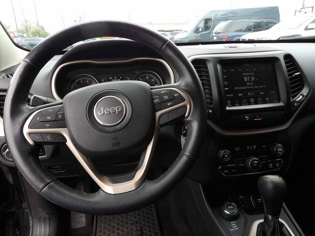 used 2016 Jeep Cherokee car, priced at $11,997