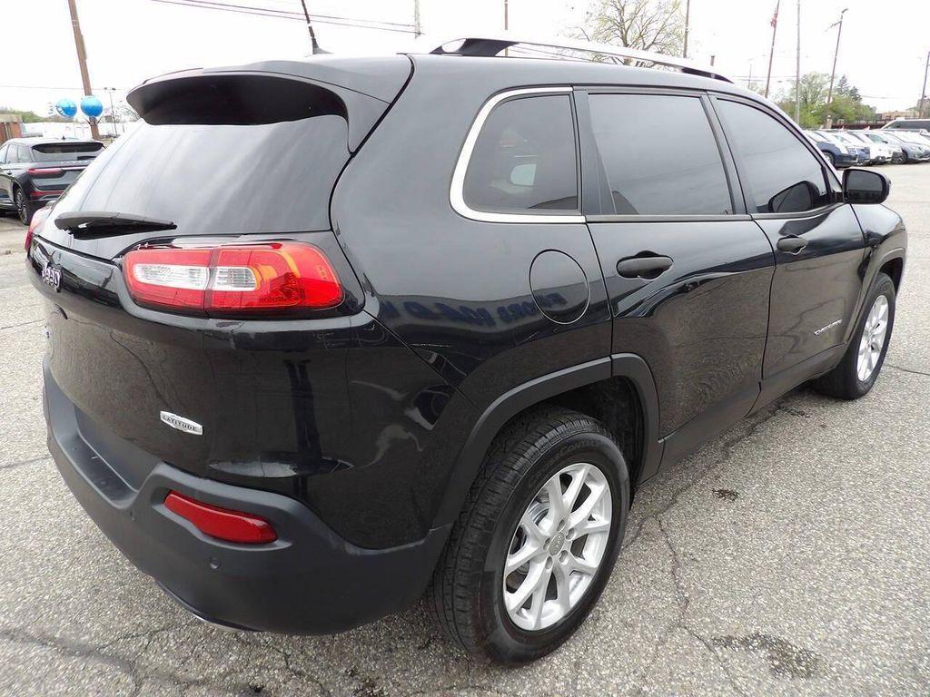 used 2016 Jeep Cherokee car, priced at $11,997
