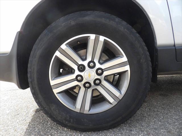 2017 Silver Ice Metallic Chevrolet Traverse