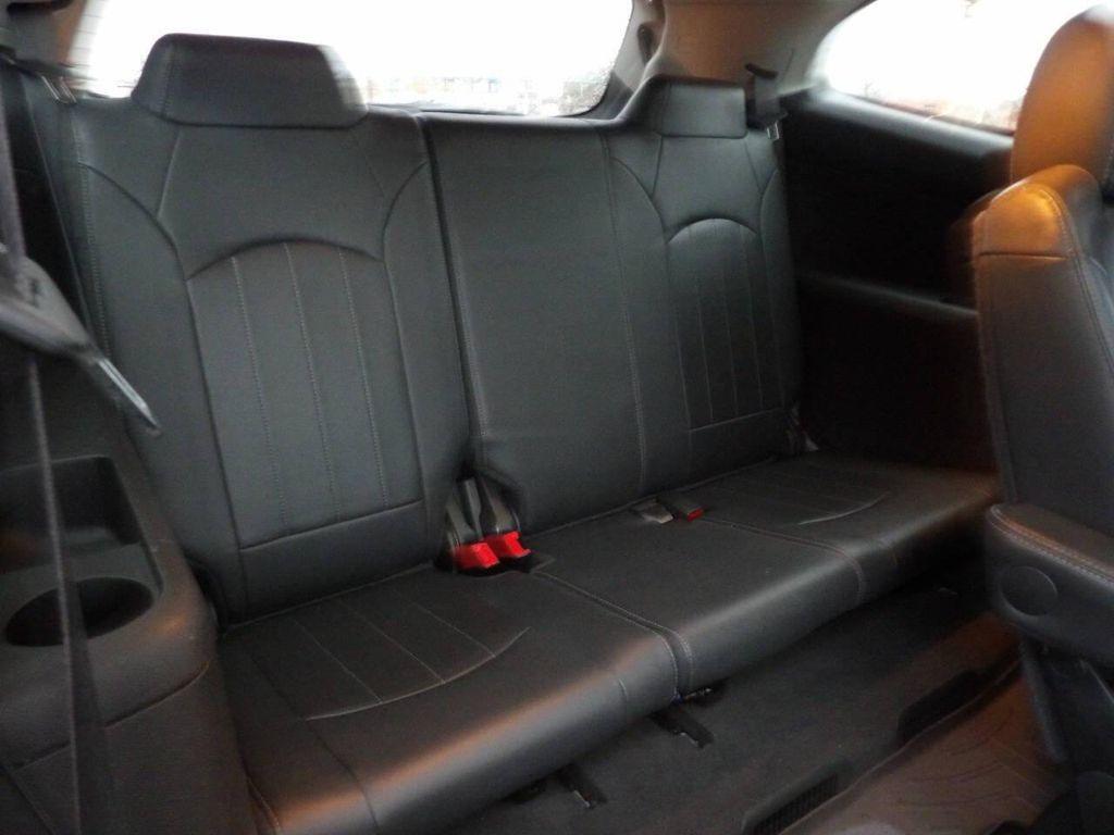 used 2015 Chevrolet Traverse car, priced at $8,497