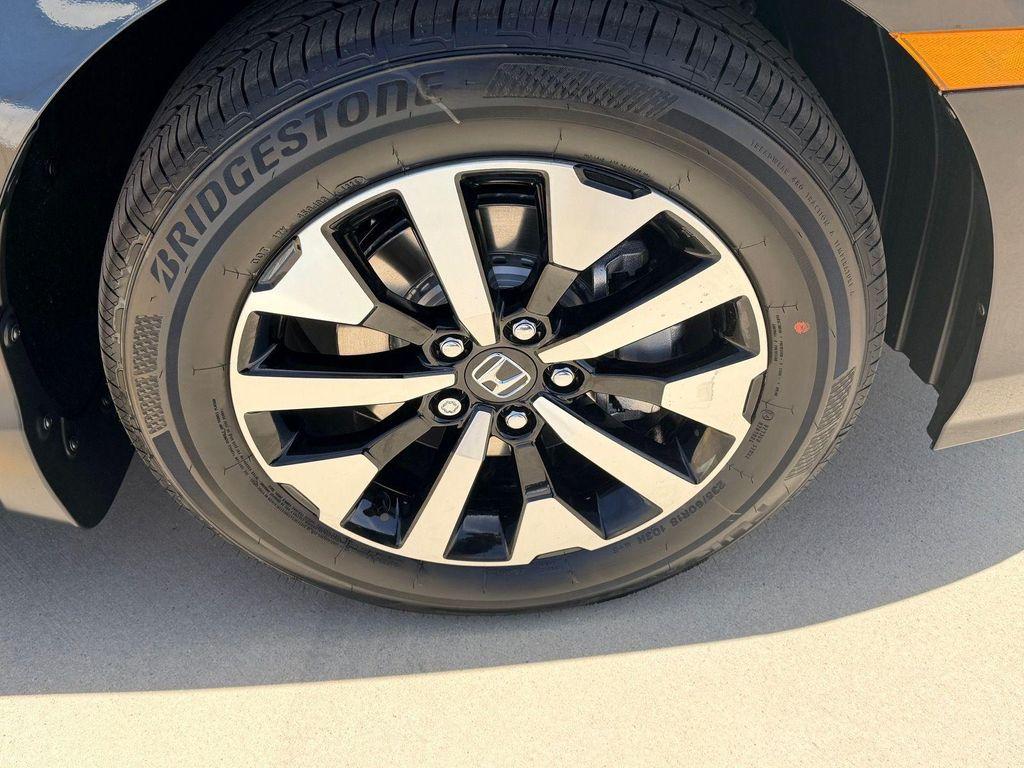new 2026 Honda Odyssey car, priced at $42,687