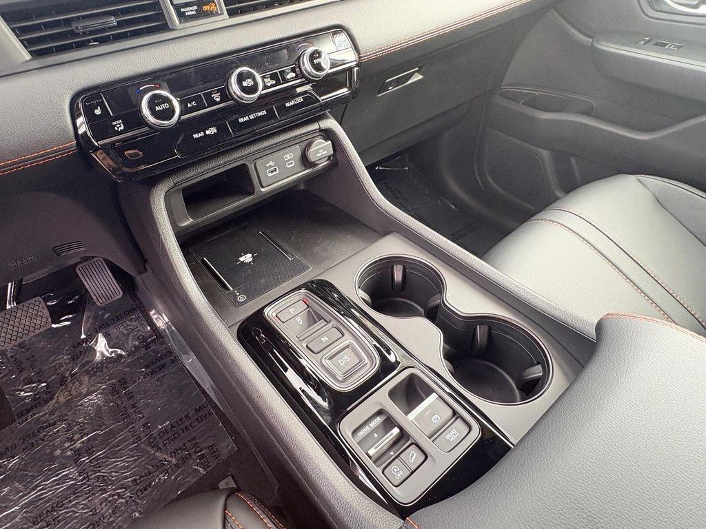 new 2025 Honda Pilot car, priced at $48,722