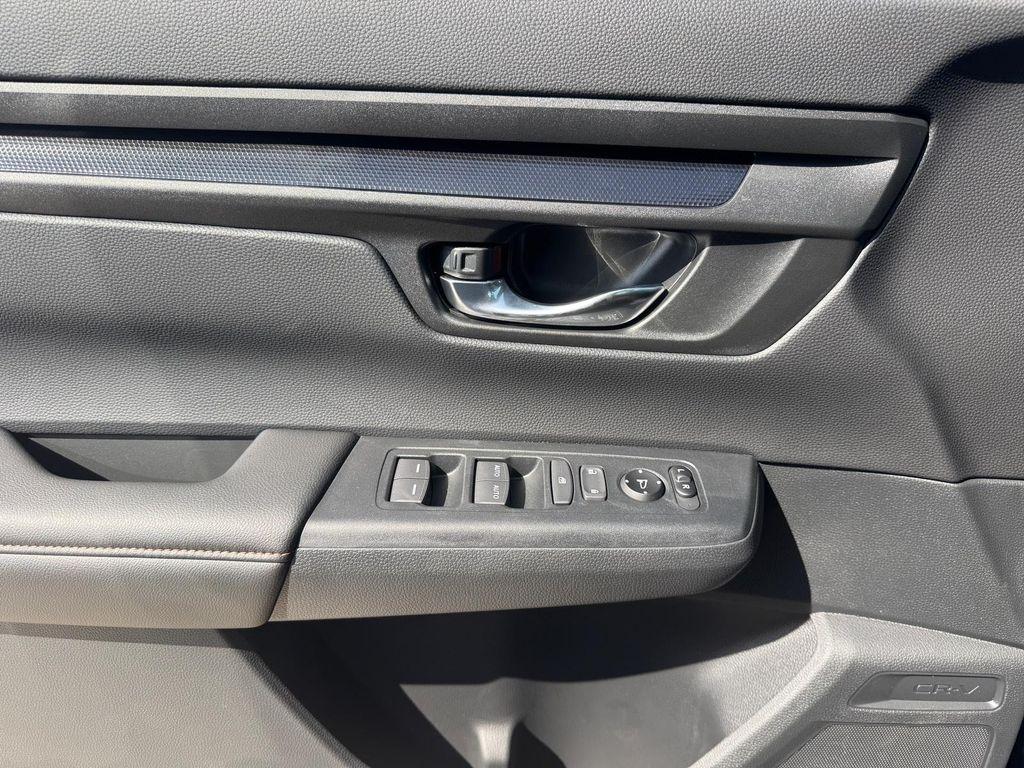 new 2026 Honda CR-V Hybrid car, priced at $38,600