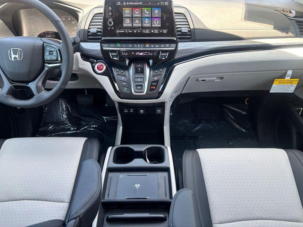 new 2026 Honda Odyssey car, priced at $50,075