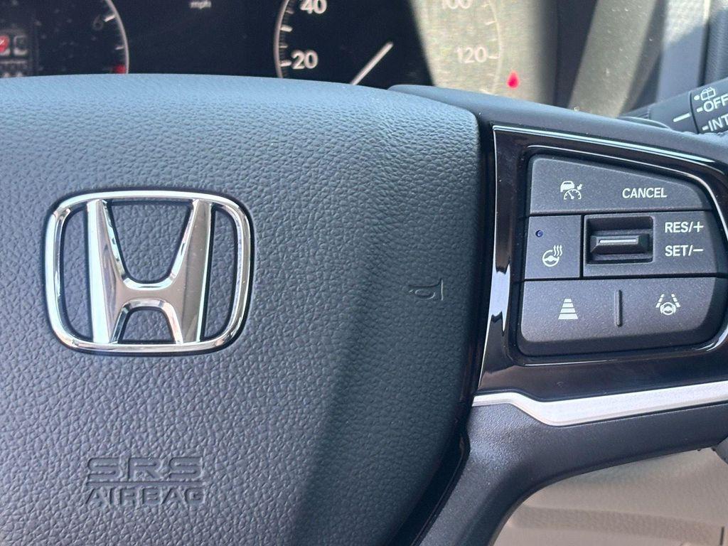 new 2026 Honda Odyssey car, priced at $50,075