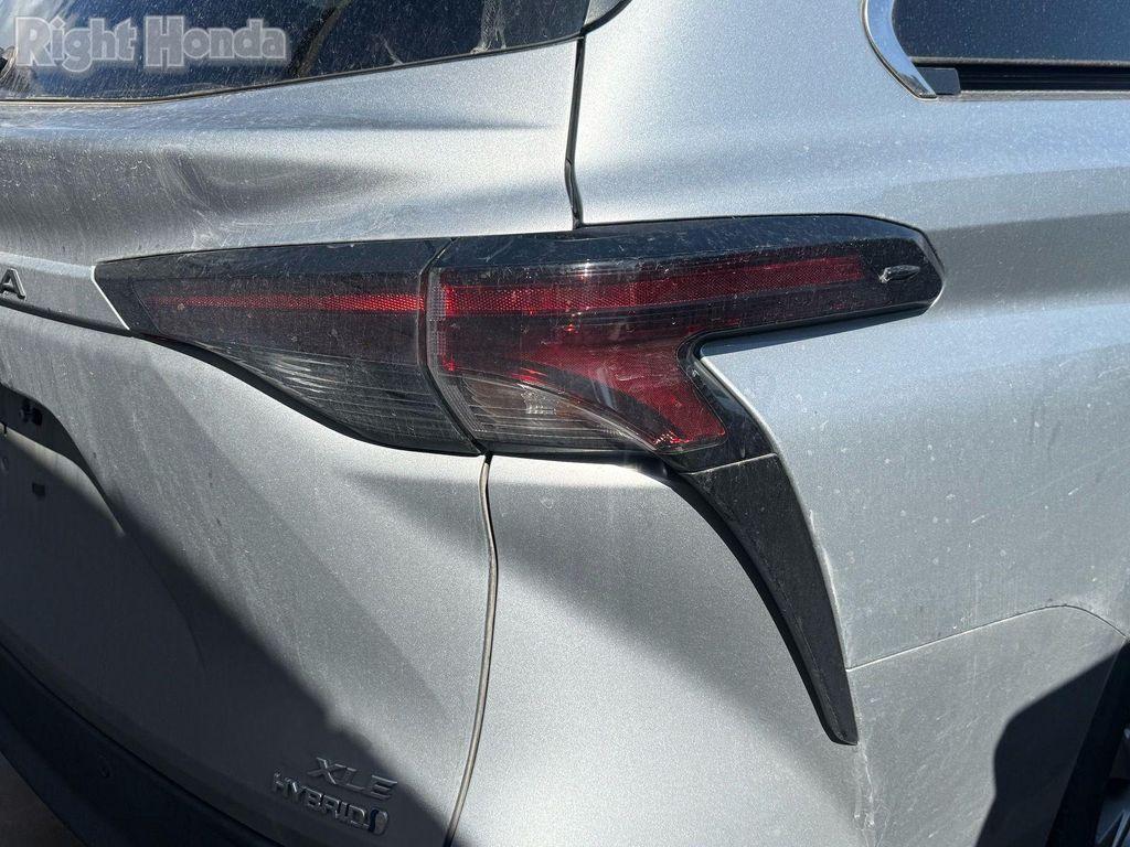 used 2024 Toyota Sienna car, priced at $38,075