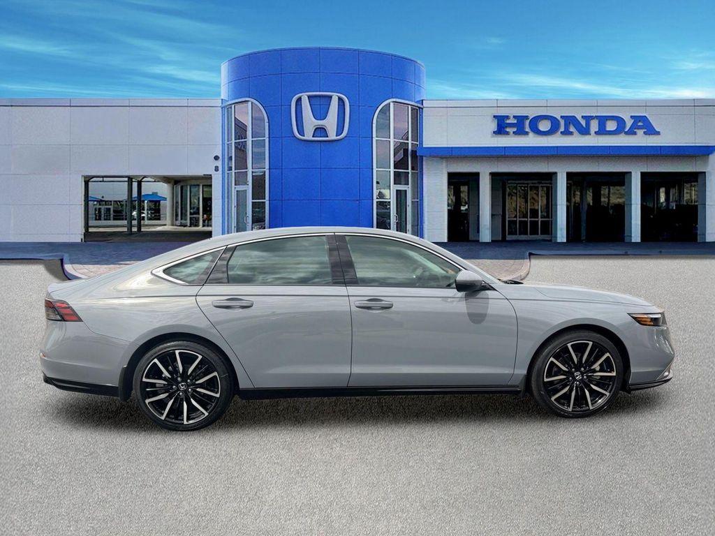 new 2026 Honda Accord Hybrid car, priced at $39,293