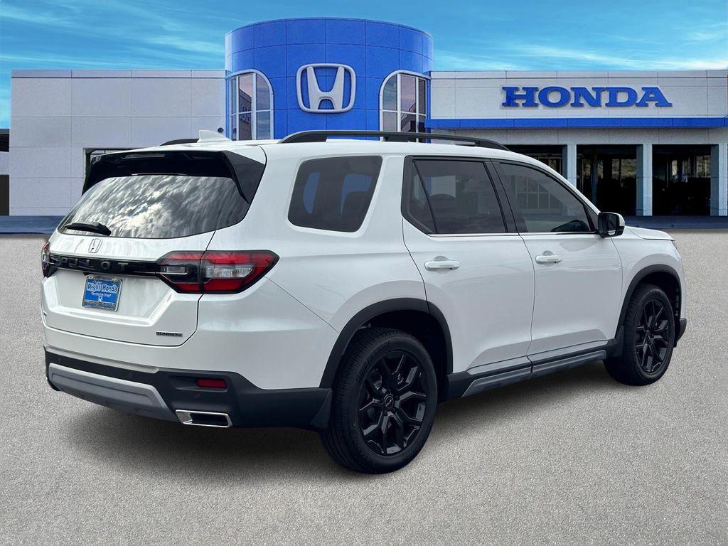 new 2025 Honda Pilot car, priced at $49,848