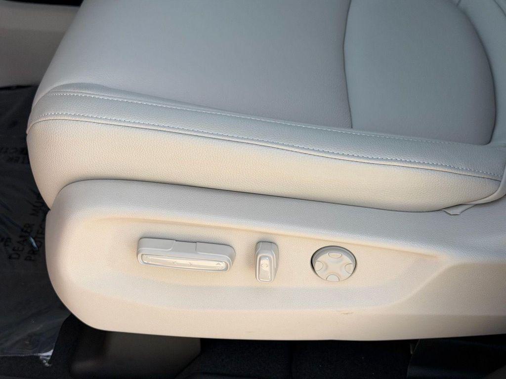 new 2026 Honda Odyssey car, priced at $43,114