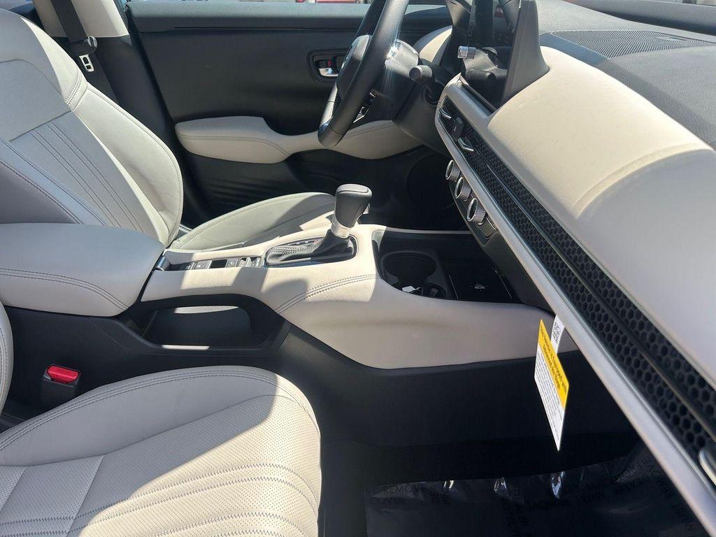new 2027 Honda HR-V car, priced at $33,004