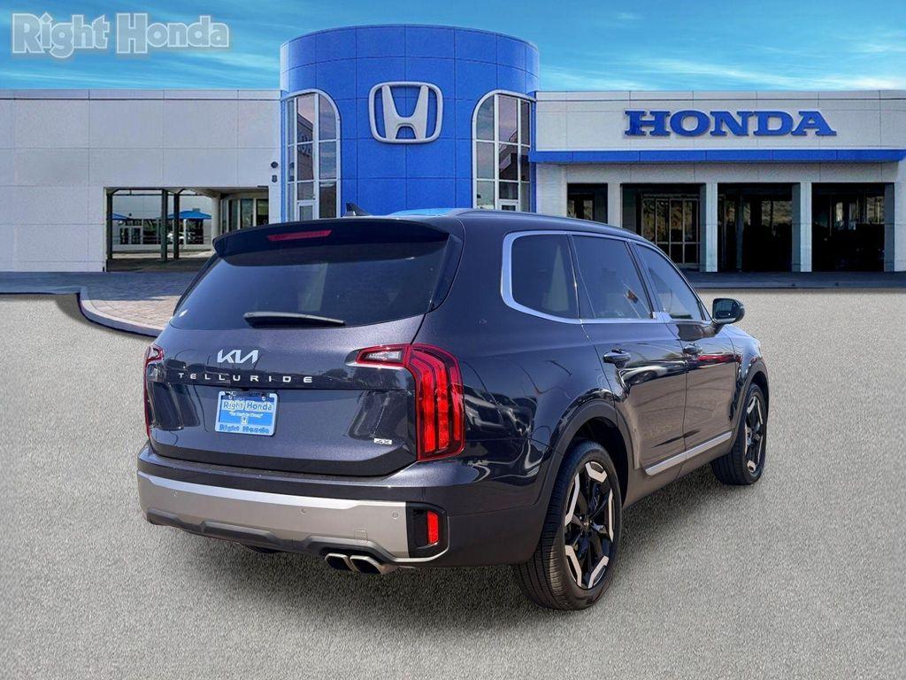 used 2025 Kia Telluride car, priced at $34,196