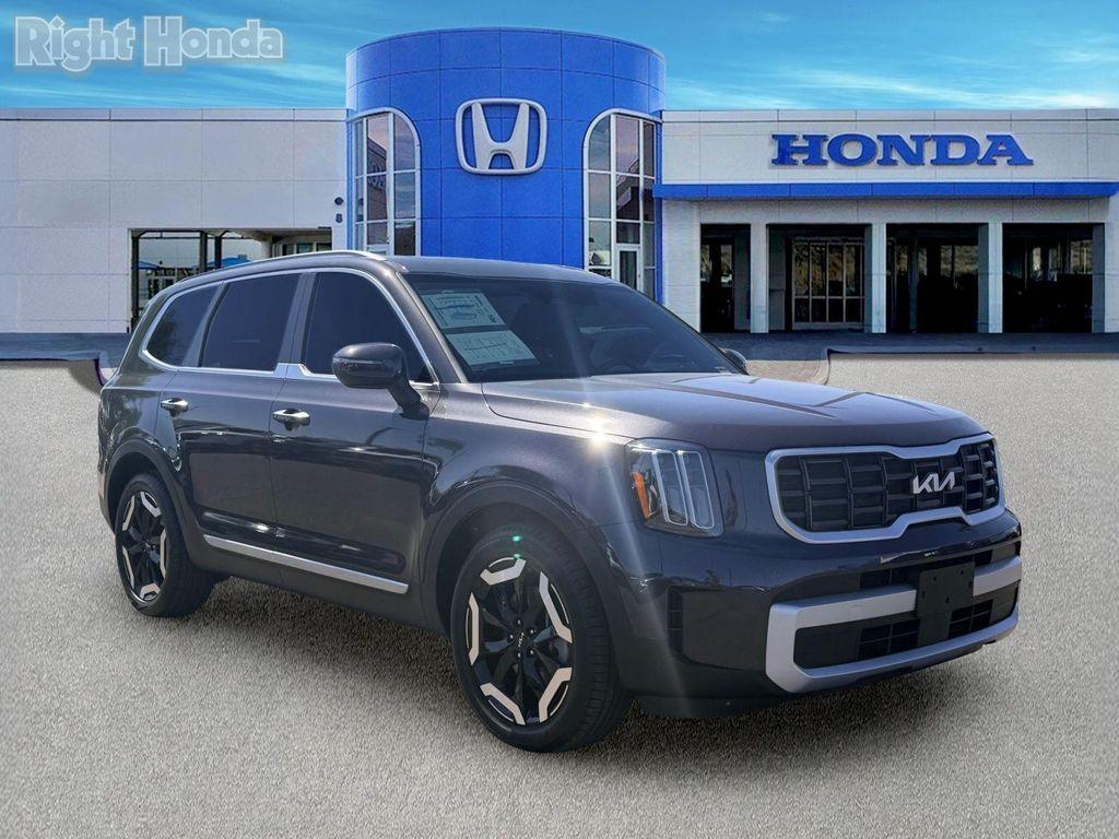 used 2025 Kia Telluride car, priced at $34,196