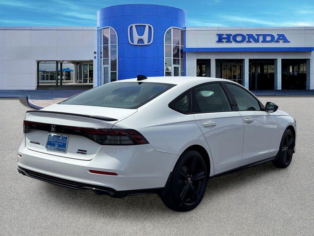 new 2026 Honda Accord Hybrid car, priced at $35,612