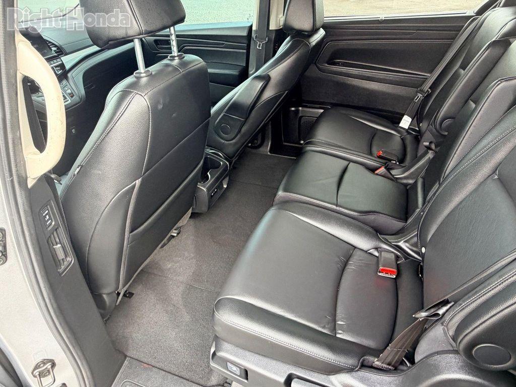 used 2025 Honda Odyssey car, priced at $37,748
