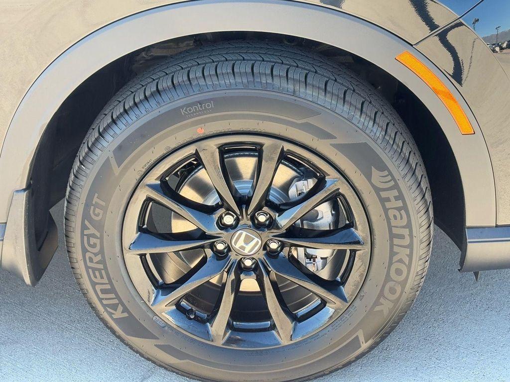 new 2026 Honda CR-V Hybrid car, priced at $39,965