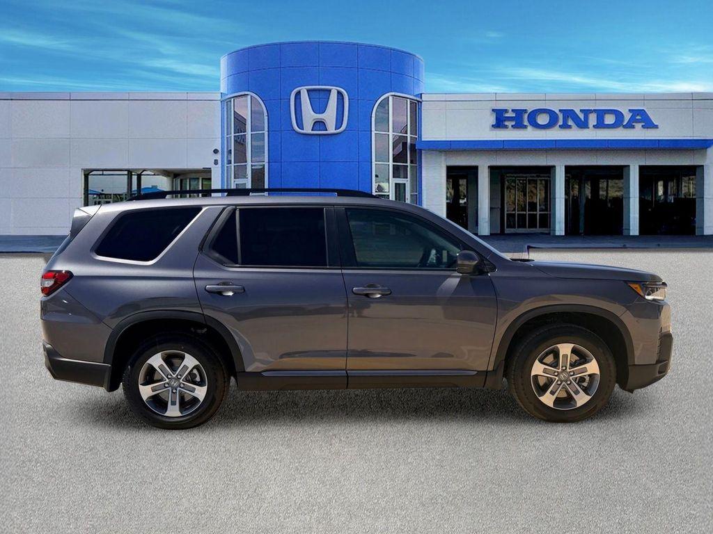 new 2026 Honda Pilot car, priced at $48,739