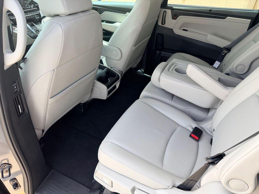 new 2026 Honda Odyssey car, priced at $42,687