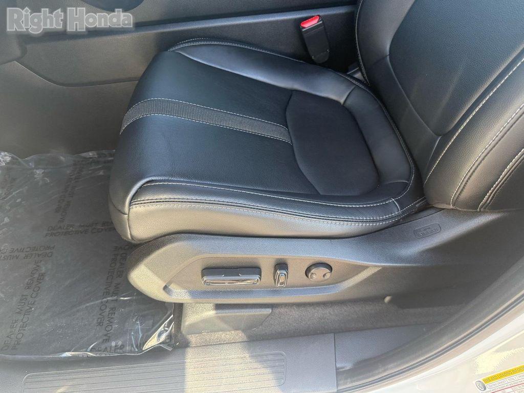 used 2023 Honda Pilot car, priced at $33,576