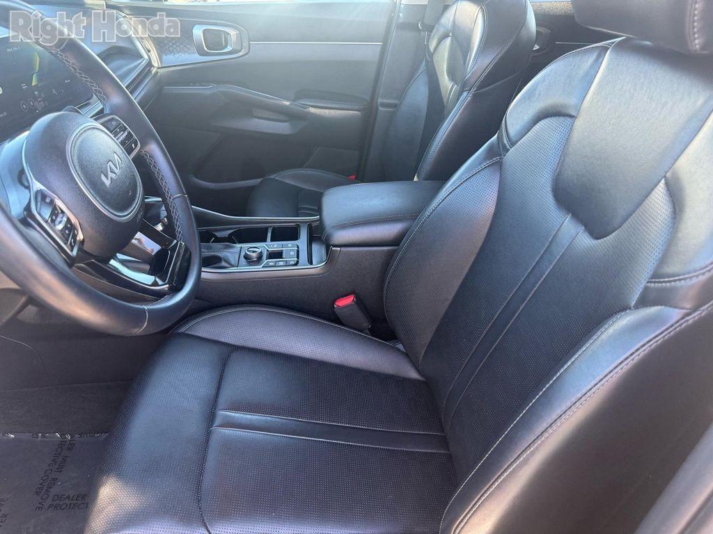 used 2024 Kia Sorento car, priced at $23,018