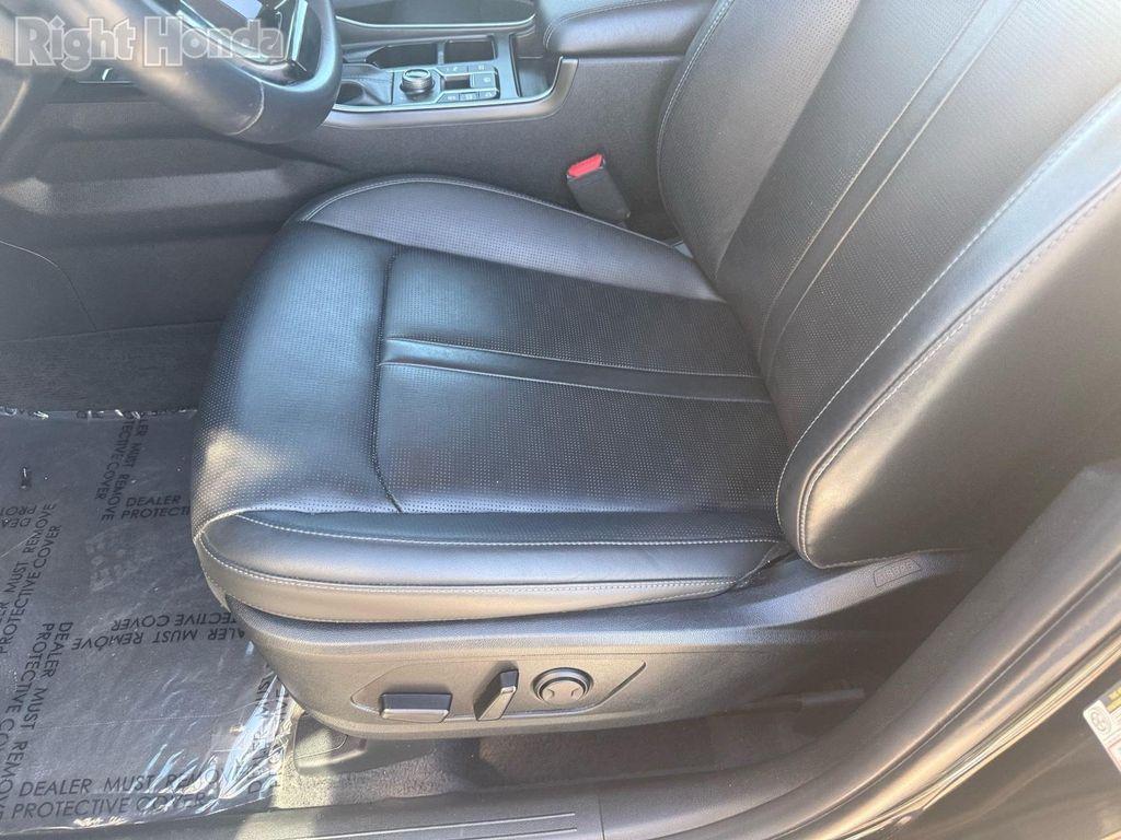 used 2024 Kia Sorento car, priced at $23,018