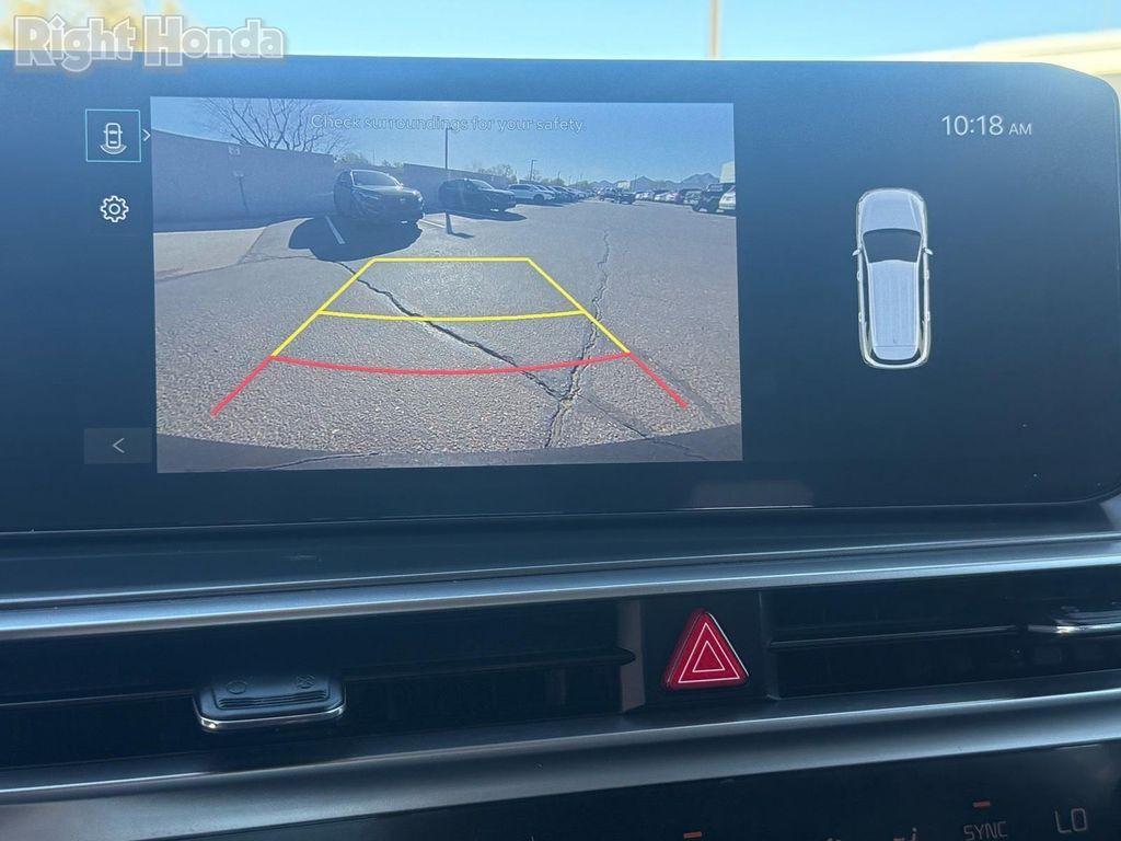 used 2024 Kia Sorento car, priced at $23,018