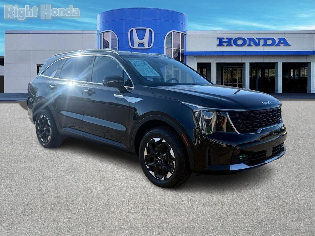 used 2024 Kia Sorento car, priced at $23,018