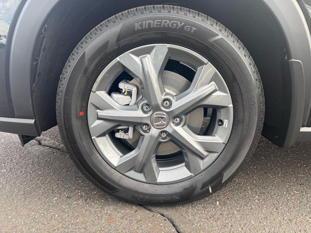 new 2026 Honda HR-V car, priced at $27,091