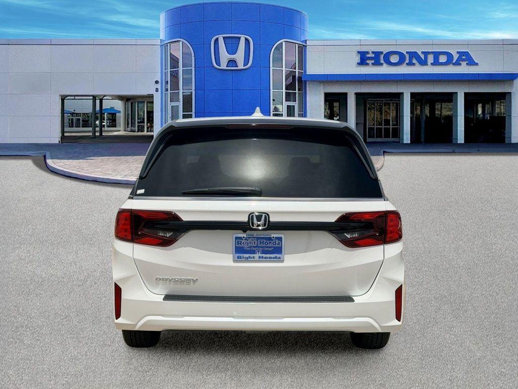 new 2026 Honda Odyssey car, priced at $43,114