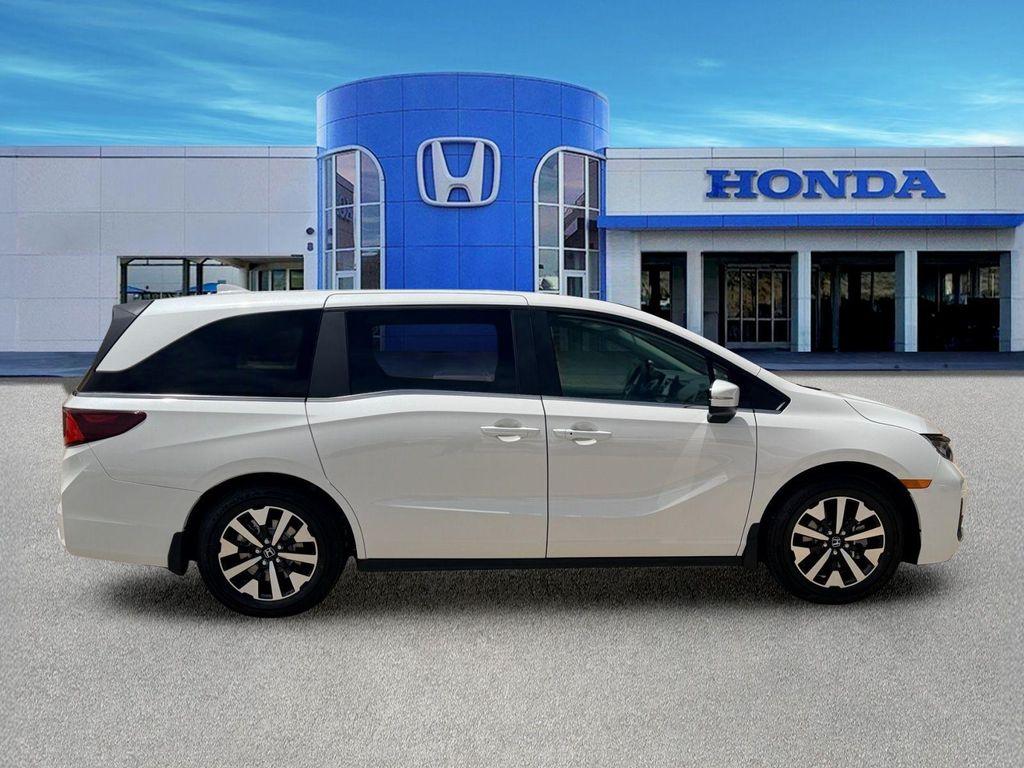 new 2026 Honda Odyssey car, priced at $43,114