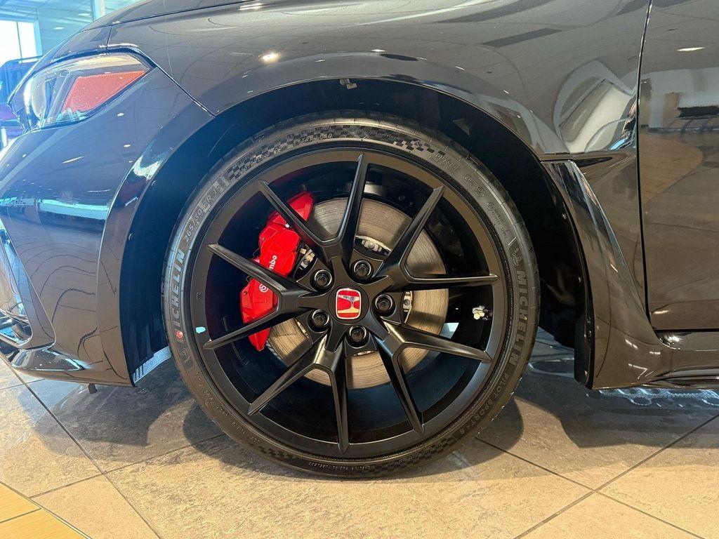 new 2025 Honda Civic Type R car, priced at $47,090