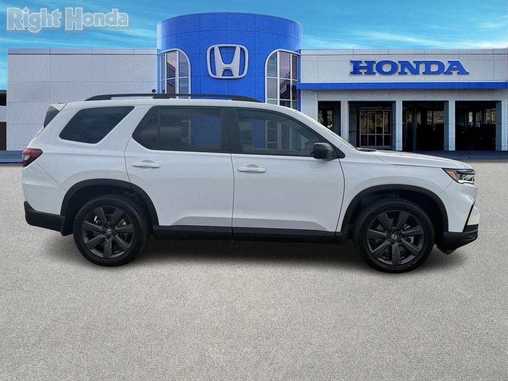 used 2023 Honda Pilot car, priced at $33,430