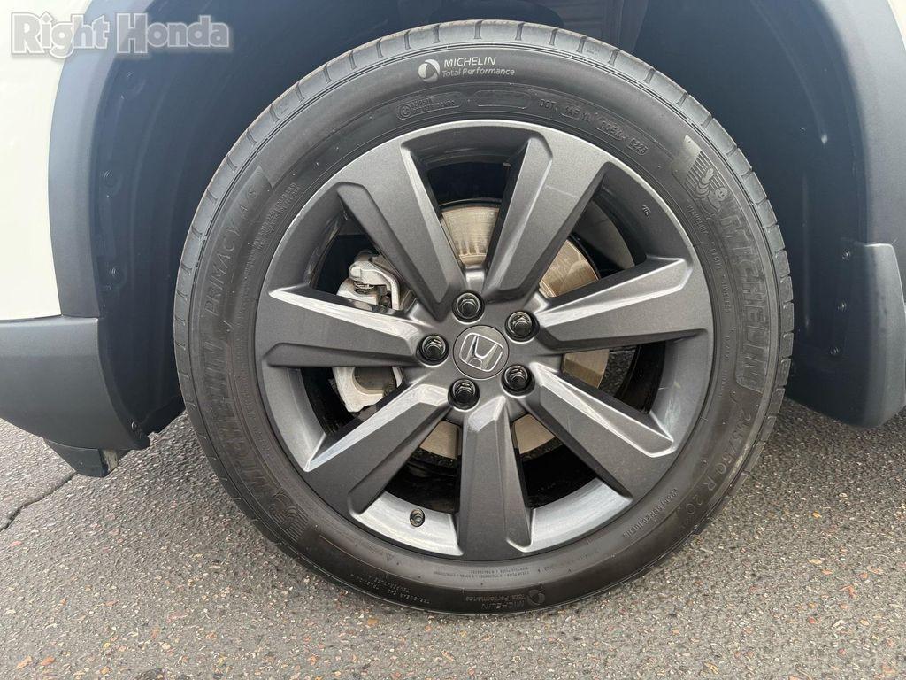 used 2023 Honda Pilot car, priced at $33,430