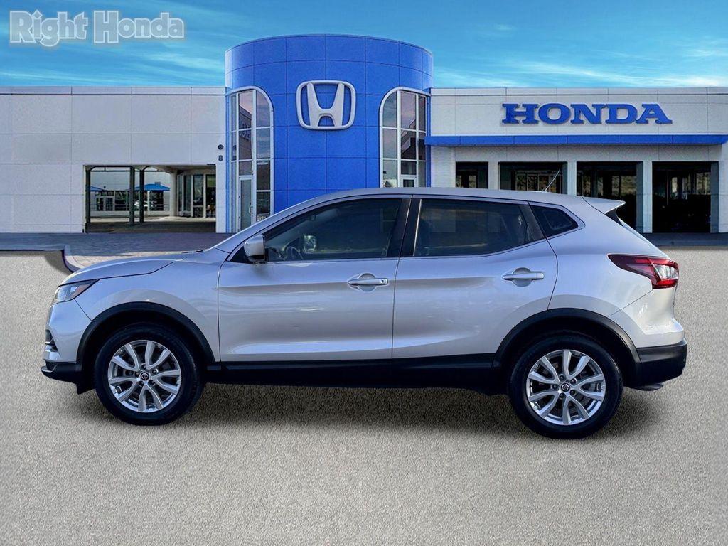 used 2020 Nissan Rogue Sport car, priced at $17,047