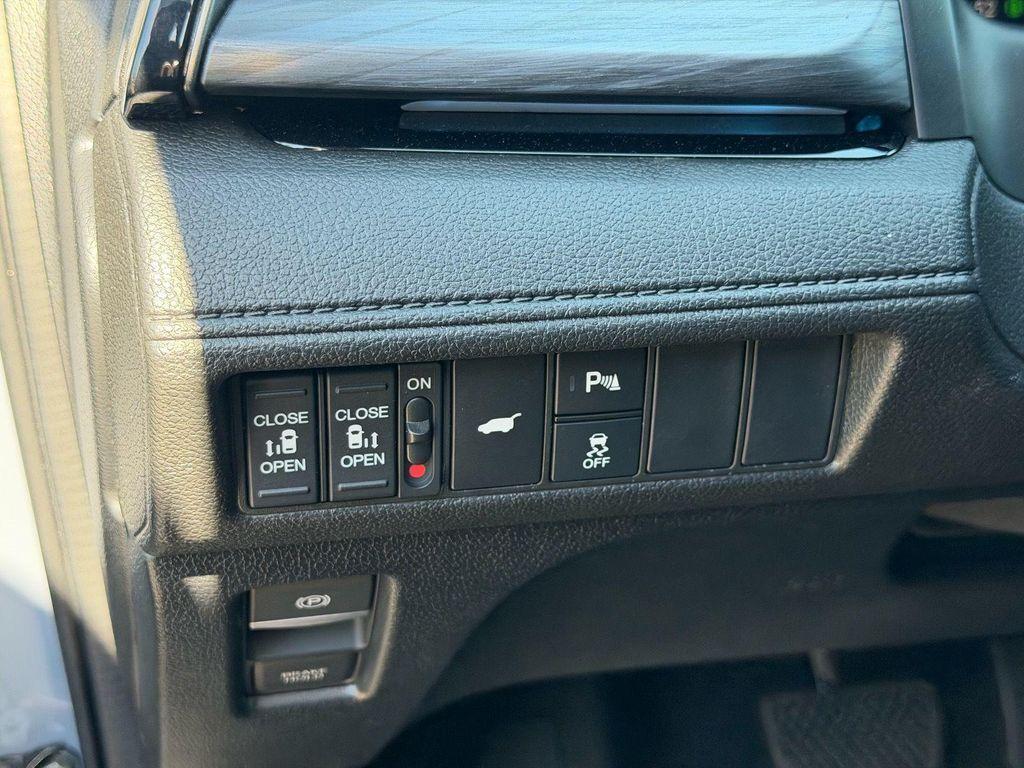 new 2026 Honda Odyssey car, priced at $50,264