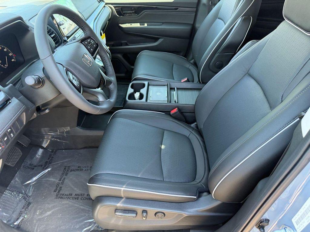 new 2026 Honda Odyssey car, priced at $50,264