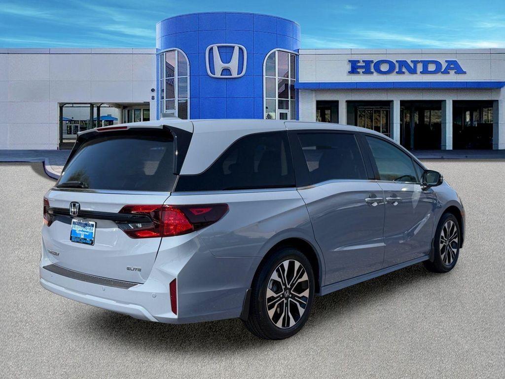 new 2026 Honda Odyssey car, priced at $50,264