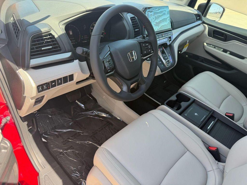new 2026 Honda Odyssey car, priced at $42,465
