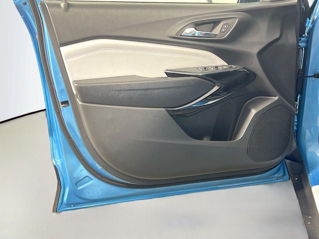 new 2026 Chevrolet Trax car, priced at $25,284