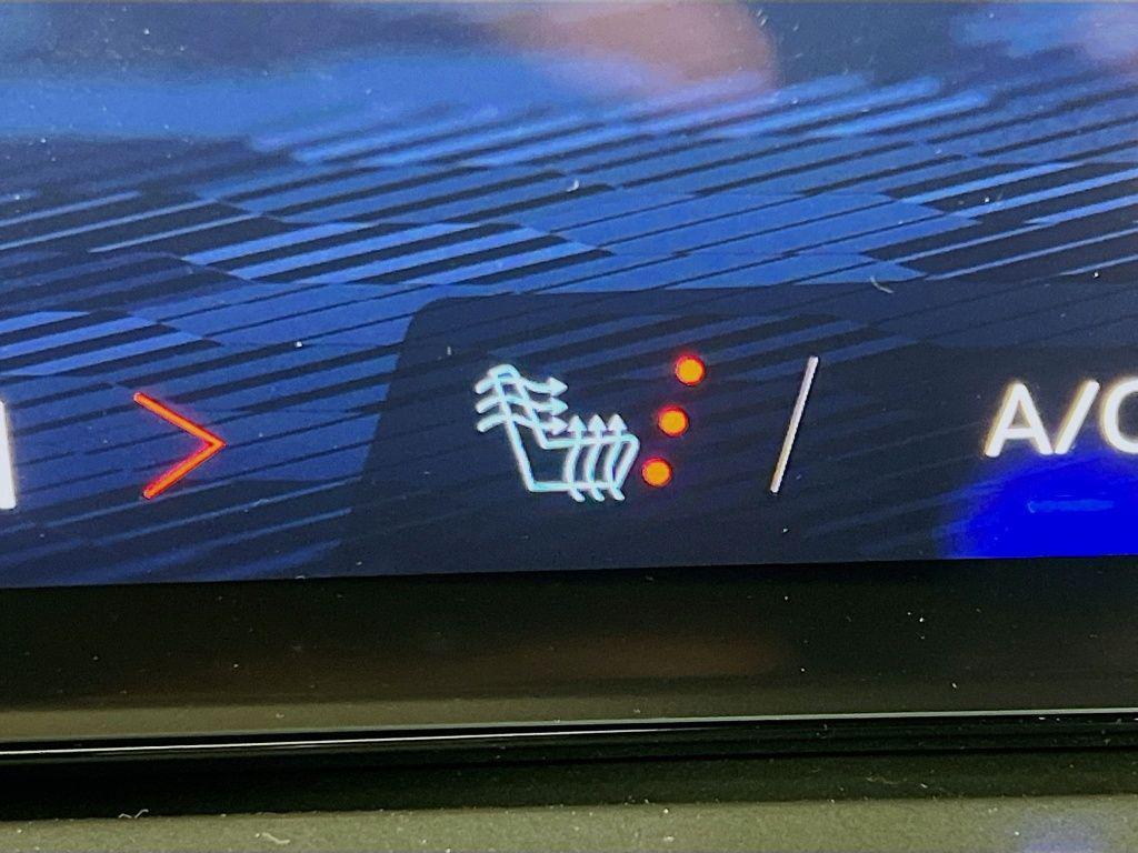 new 2026 Chevrolet Traverse car, priced at $44,185