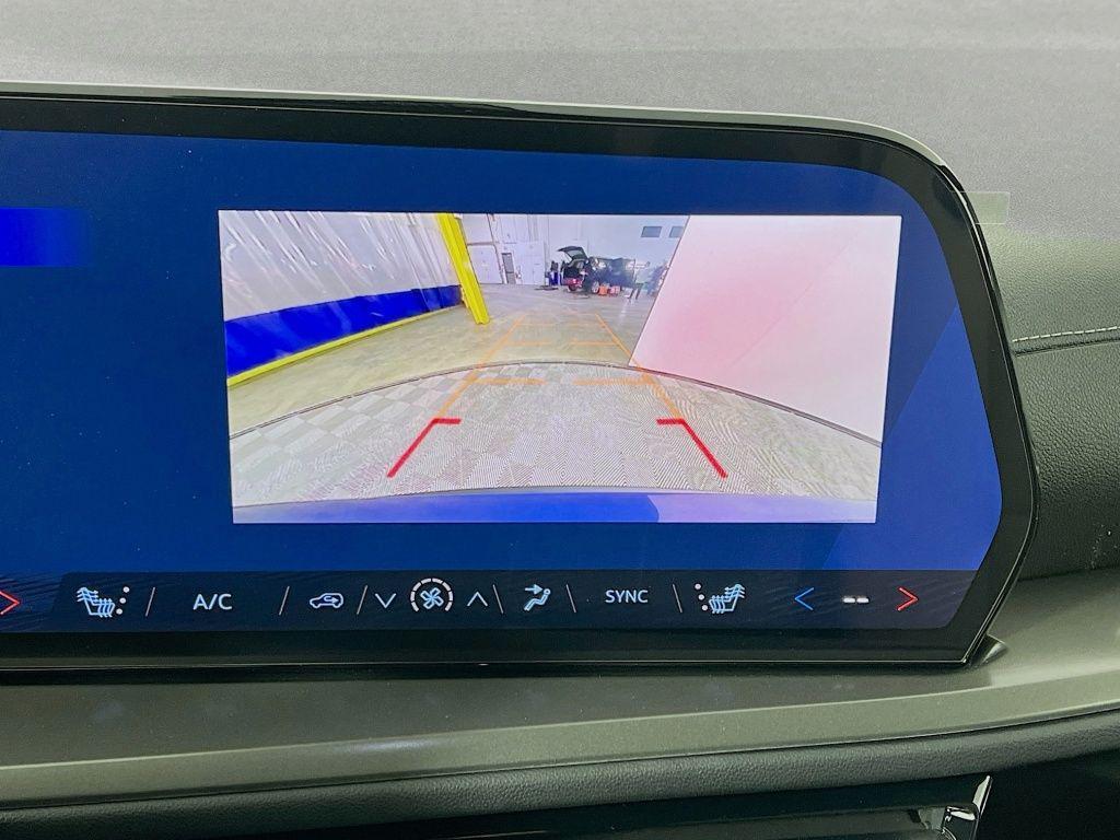 new 2026 Chevrolet Traverse car, priced at $41,286