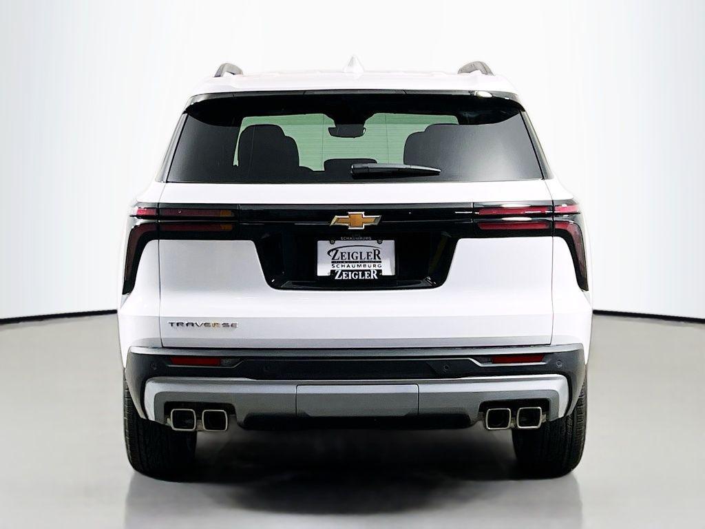 new 2026 Chevrolet Traverse car, priced at $45,639