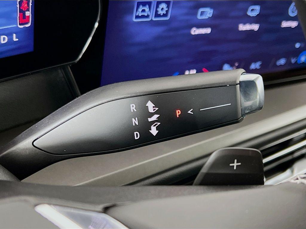 new 2026 Chevrolet Traverse car, priced at $45,639