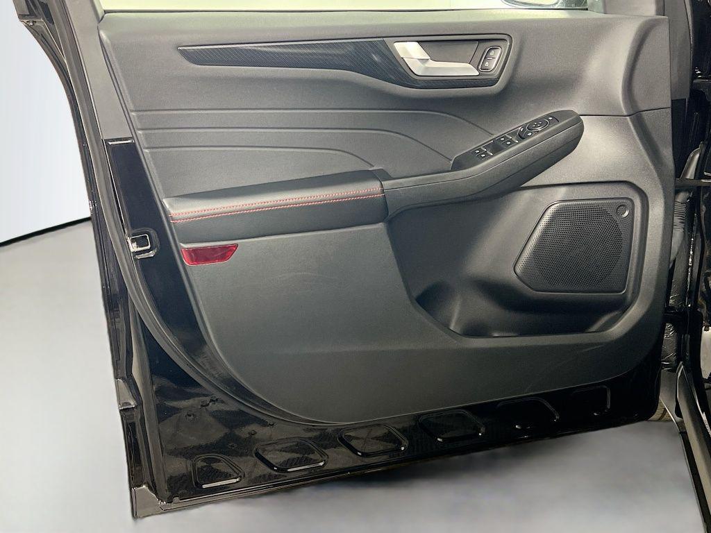 used 2025 Ford Escape car, priced at $24,653