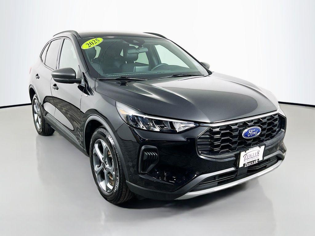 used 2025 Ford Escape car, priced at $24,653